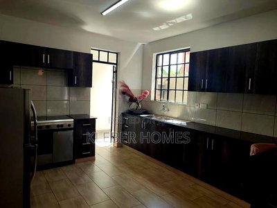4bdrm Maisonette in Ruiru for sale - Image 5