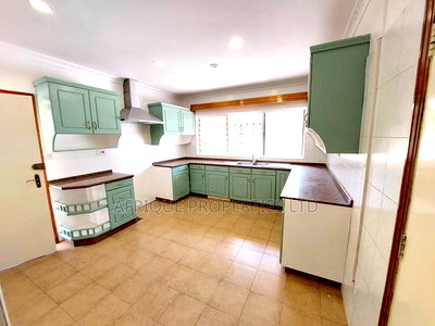 4bdrm Bungalow in Runda for rent - Image 4