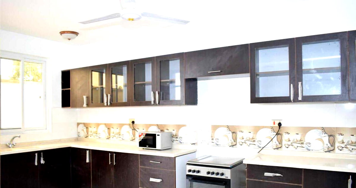 4BR Townhouse with Walk-in Closets & Wooden Floors – Mombasa CBD
