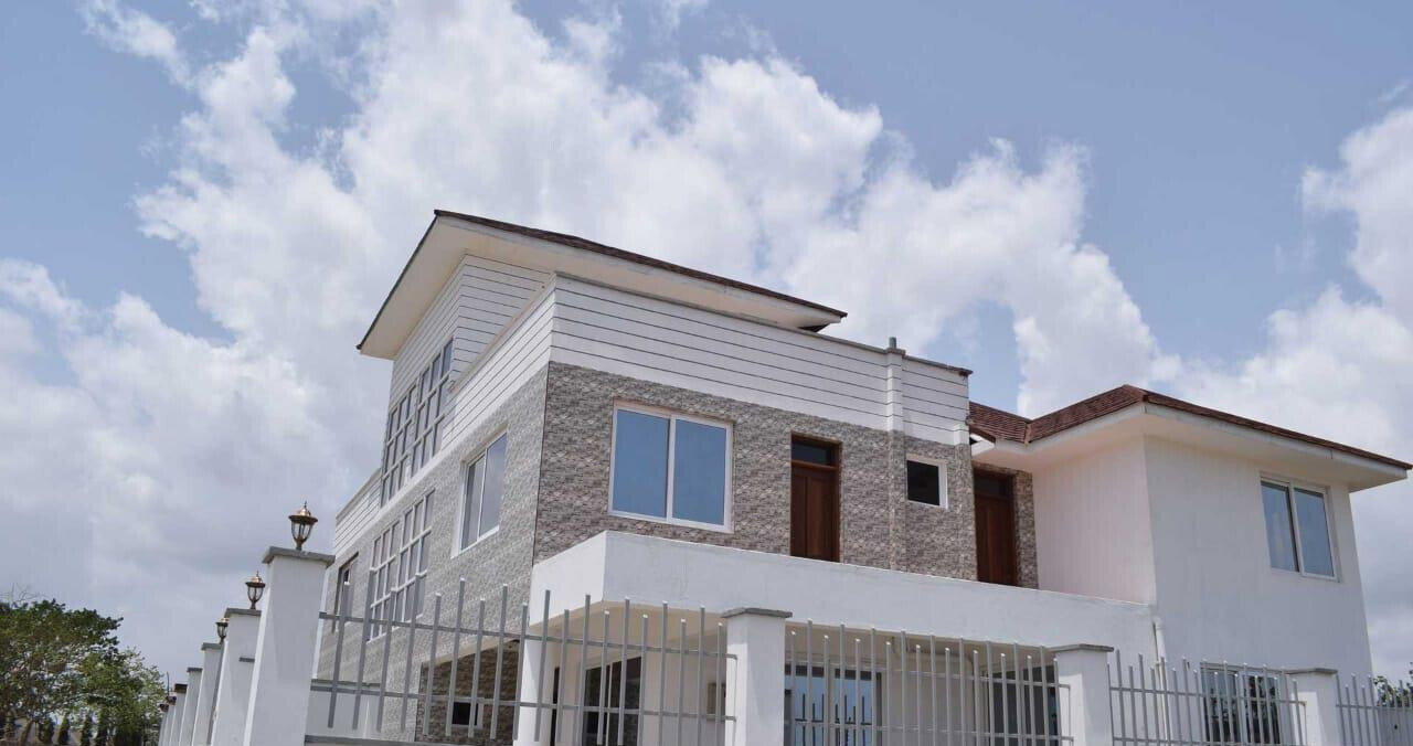 4BR Townhouse with Walk-in Closets & Wooden Floors – Mombasa CBD