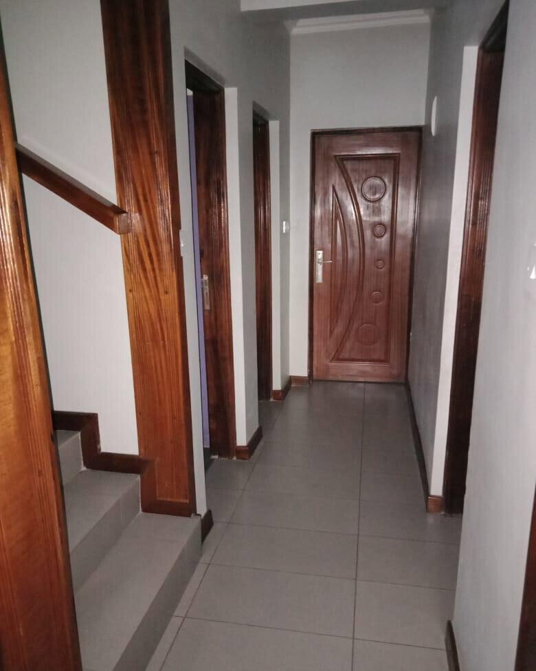 4BR Maisonette with Walk-in Closet & DSQ - South B
