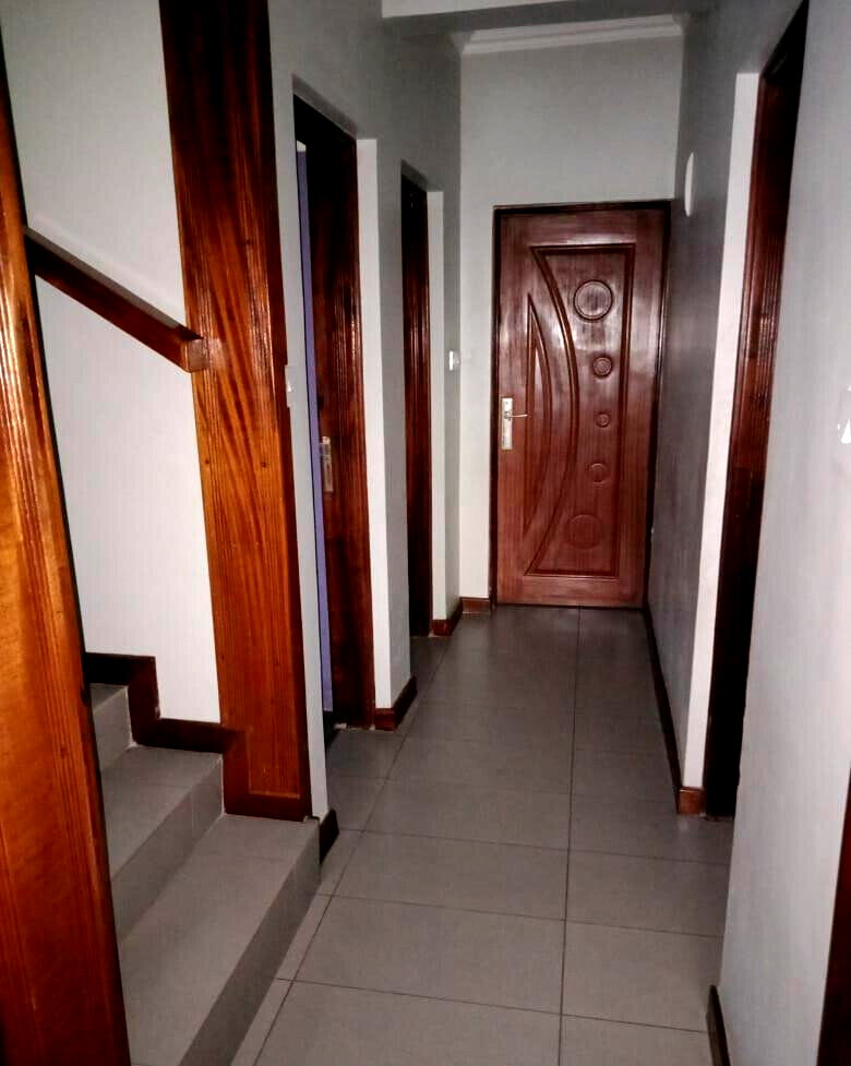 4BR Maisonette with Walk-in Closet & DSQ - South B