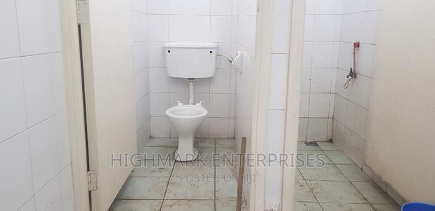 10000 Sq Feet Godown to Let,Cabanas