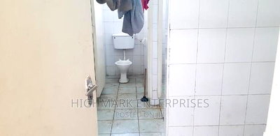 10000 Sq Feet Godown to Let,Cabanas - Image 4