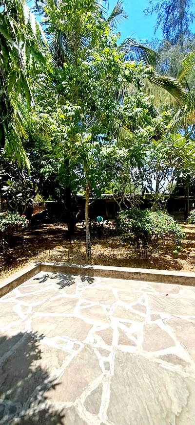 4bdrm Bungalow in Kilifi for sale - Image 5