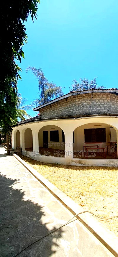 4bdrm Bungalow in Kilifi for sale - Image 1