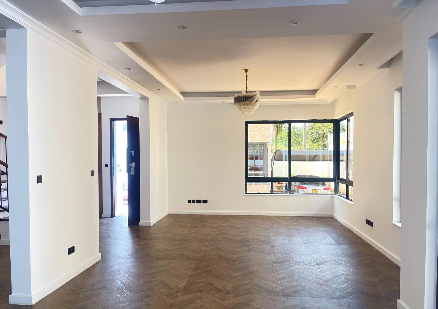 4-Ensuite Townhouse with Rooftop Terrace & DSQ - Lavington