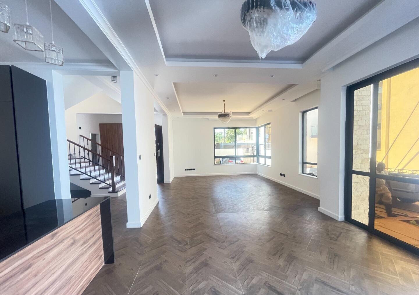 4-Ensuite Townhouse with Rooftop Terrace & DSQ - Lavington
