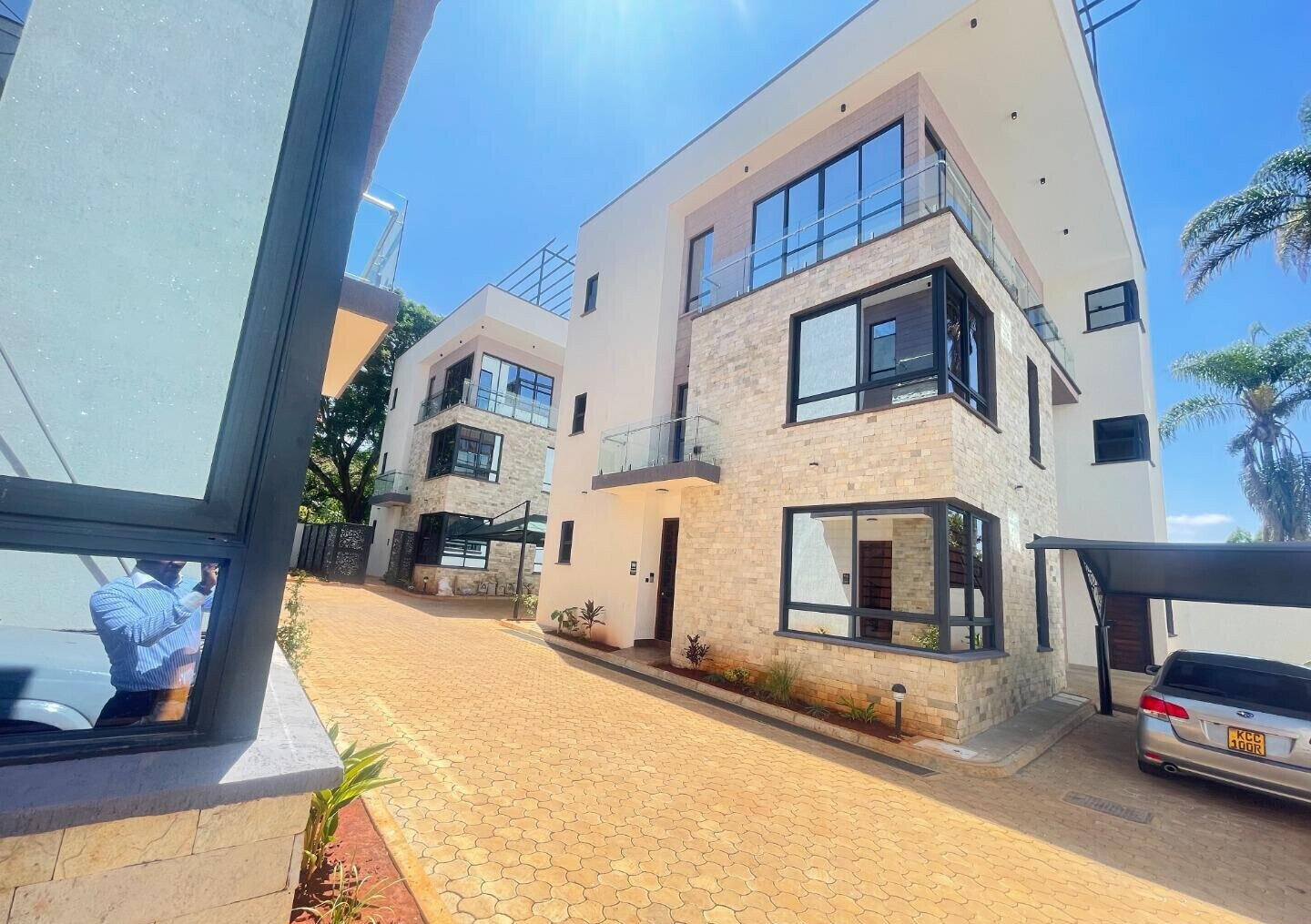 4-Ensuite Townhouse with Rooftop Terrace & DSQ - Lavington