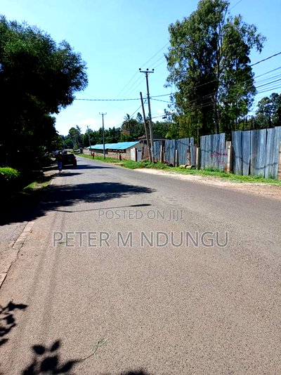 Prime Land on Sale 0.75 Acres, Roasters Served by Two Roads - Image 1