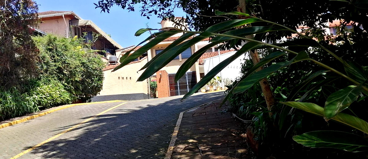 Corner Unit Townhouse with Sunken Living & Garden - Westlands