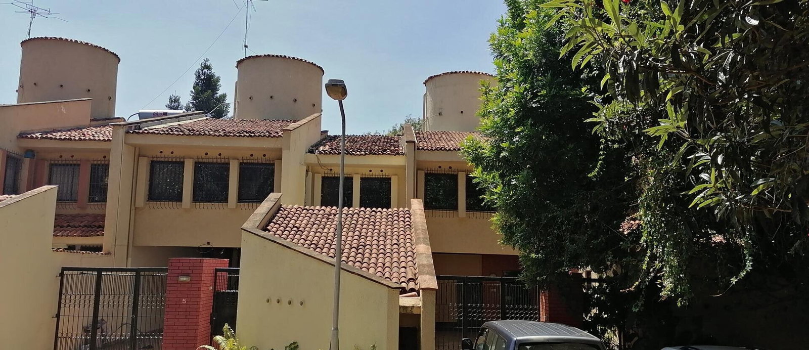 Corner Unit Townhouse with Sunken Living & Garden - Westlands