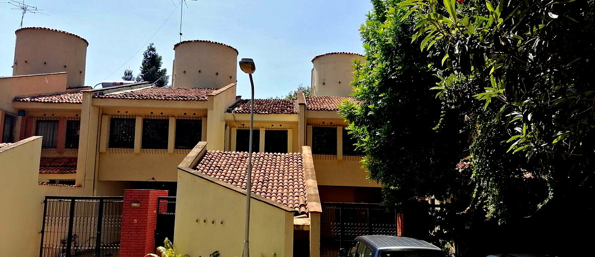 Corner Unit Townhouse with Sunken Living & Garden - Westlands