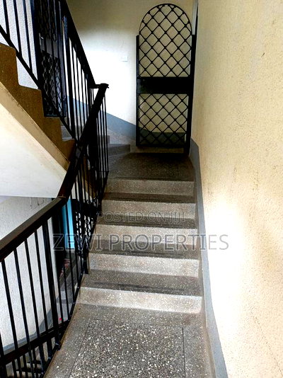 3bdrm Apartment in Riara Road, Kilimani for sale - Image 1