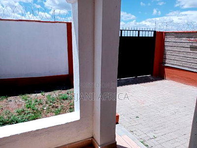 3bdrm Bungalow in Malaa for rent - Image 7
