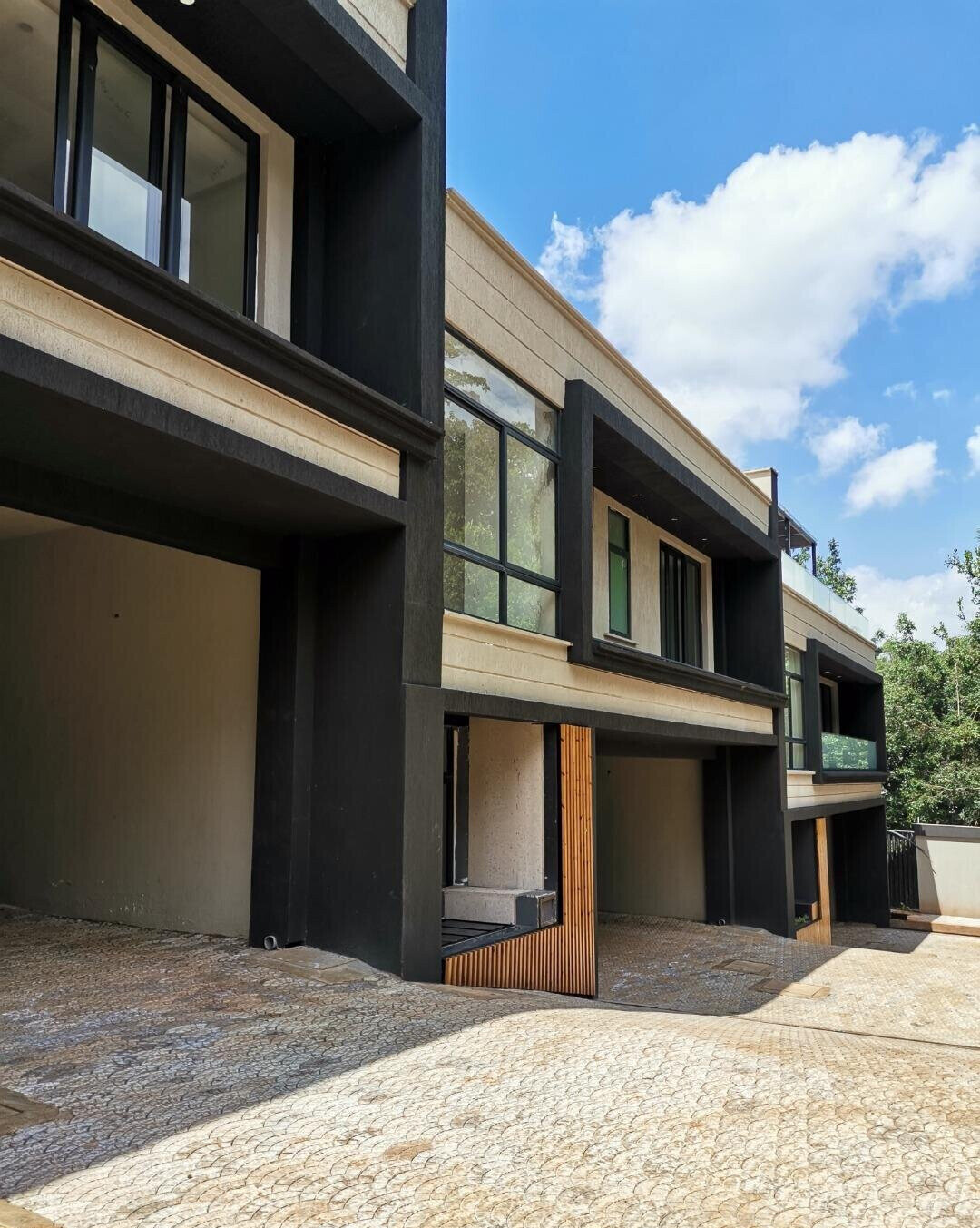 4-Ensuite Villa with Karura Forest Views & German Kitchen - Westlands