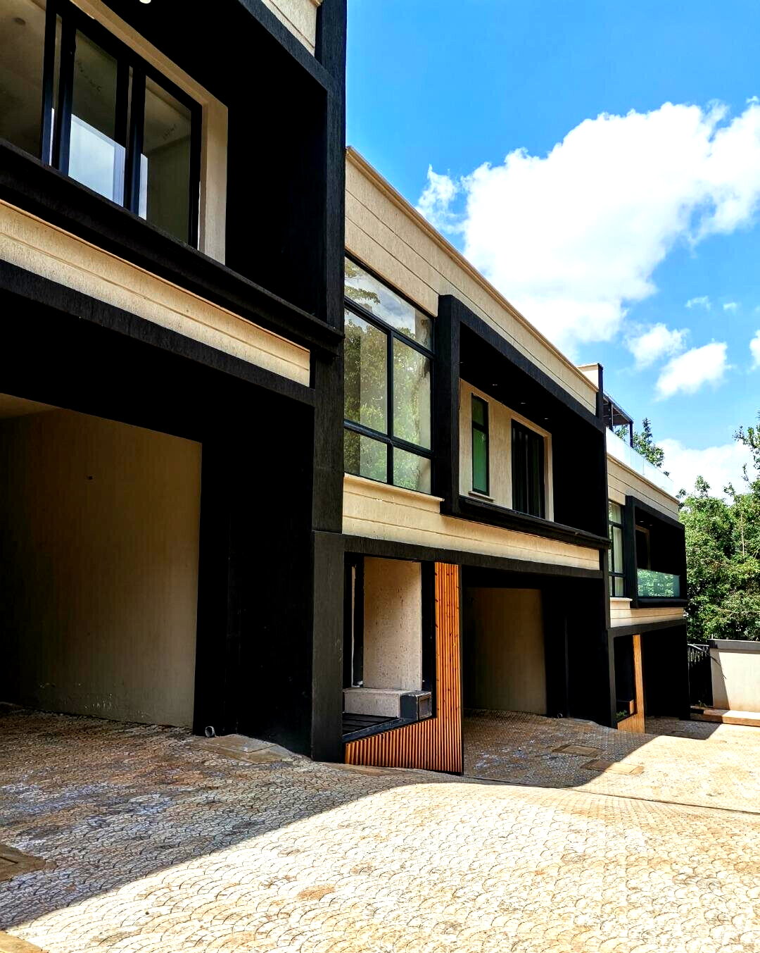 4-Ensuite Villa with Karura Forest Views & German Kitchen - Westlands