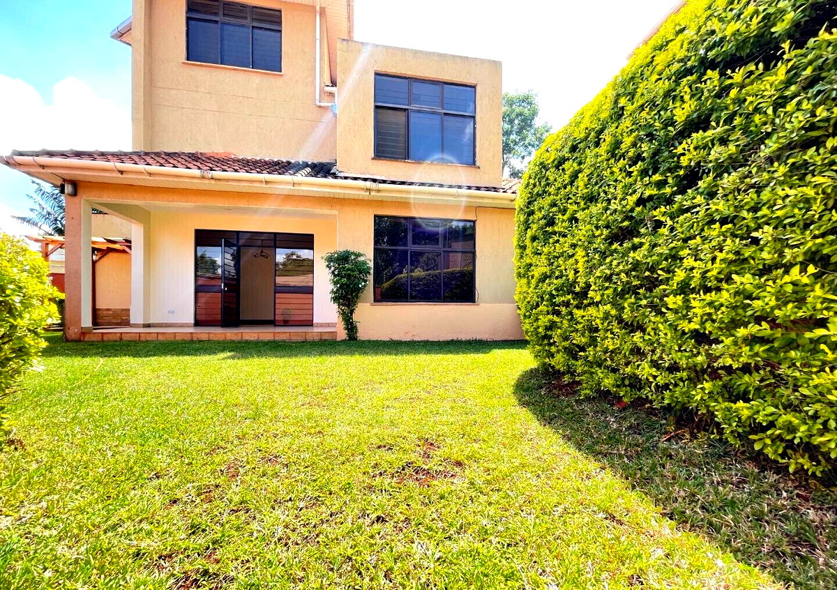5-Ensuite Townhouse with DSQ & Private Garden - Lavington