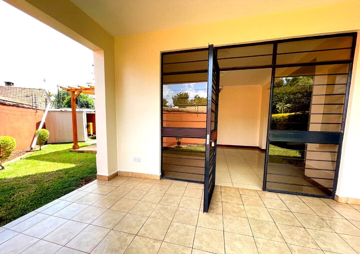5-Ensuite Townhouse with DSQ & Private Garden - Lavington