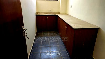 2850 SQFT Office/Storage to Let - Image 6