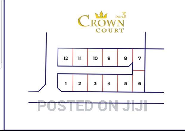 Kamakis Kiratina at 2M