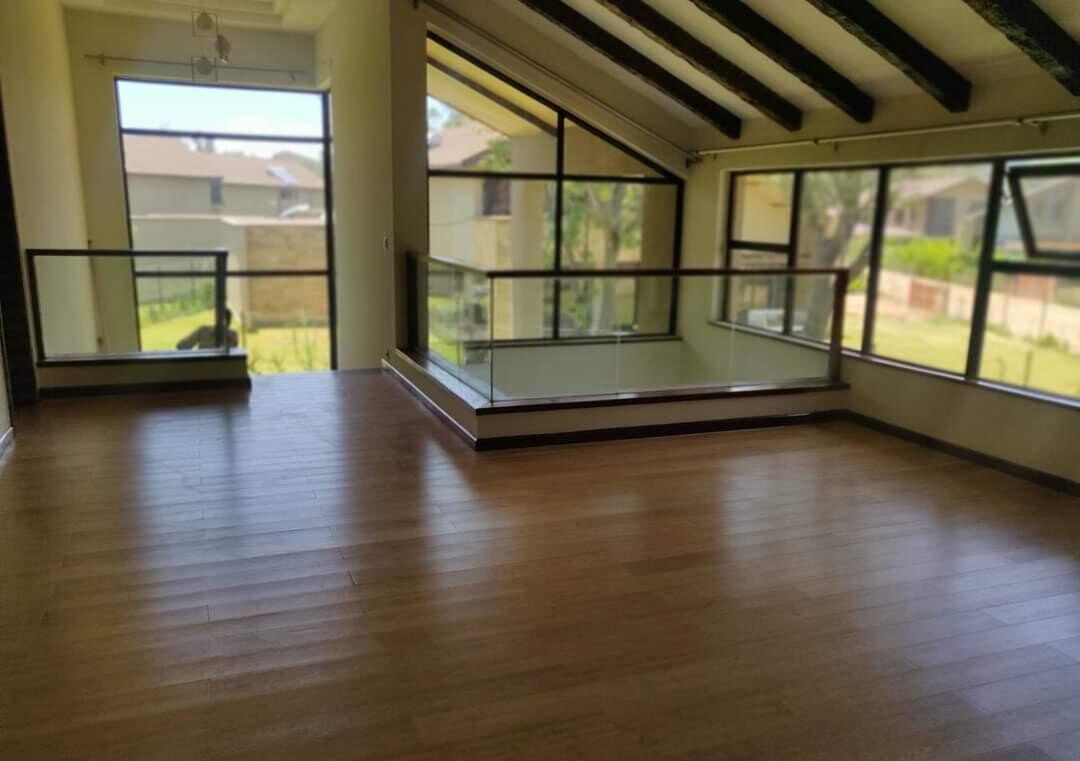 4-Ensuite Townhouse with Common Pool & Gym – Karen
