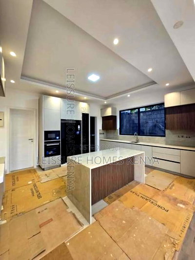 5bdrm Villa in Lavington for sale - Image 13