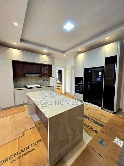 5bdrm Villa in Lavington for sale - Image 14