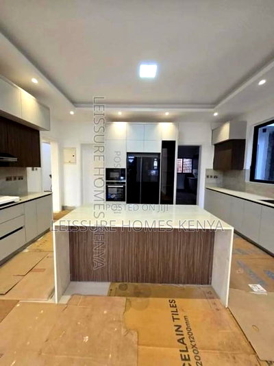 5bdrm Villa in Lavington for sale - Image 12