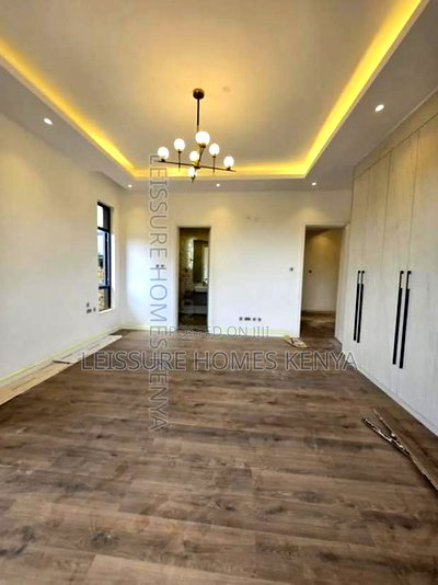 5bdrm Villa in Lavington for sale - Image 20