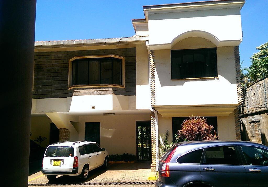 4-Ensuite Townhouse with Pool & Kids Play Area - Westlands