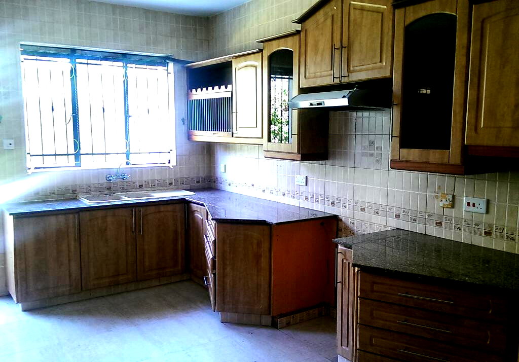 4-Ensuite Townhouse with Pool & Kids Play Area - Westlands