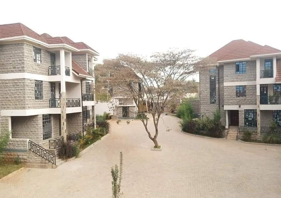 4BR Stone-Finished Villa with Jacuzzi & Gym - Ongata Rongai