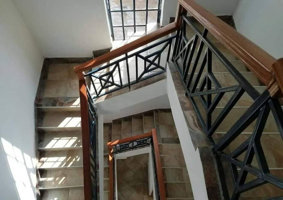 4BR Stone-Finished Villa with Jacuzzi & Gym - Ongata Rongai