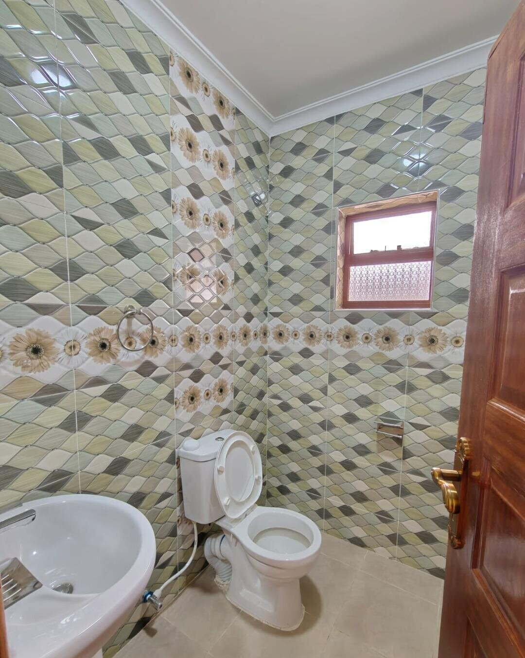Cozy 2BR Cottage - Karen
