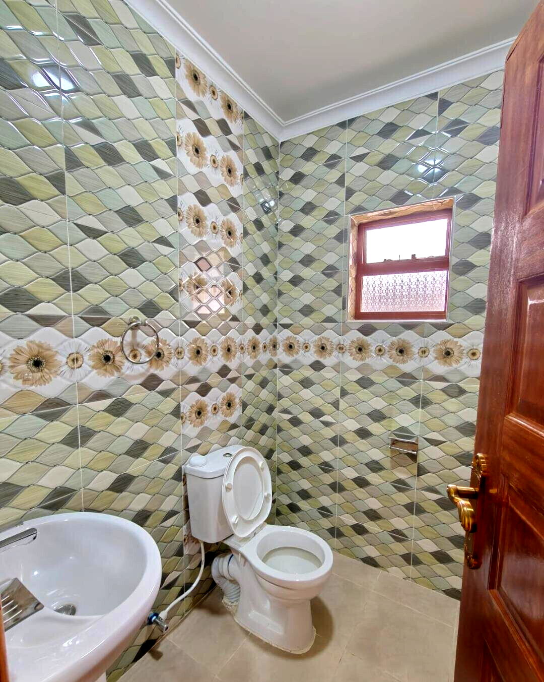 Cozy 2BR Cottage - Karen