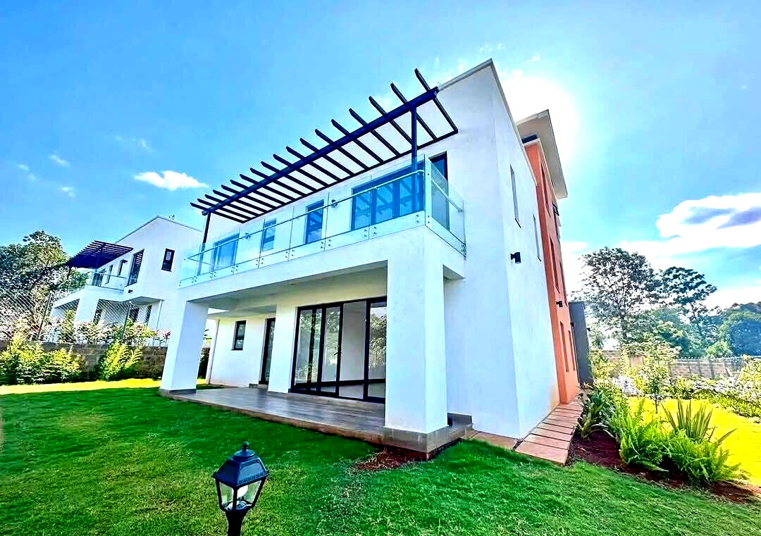 5 En-Suite Townhouse with Sunken Lounge & Fireplace - Kitisuru