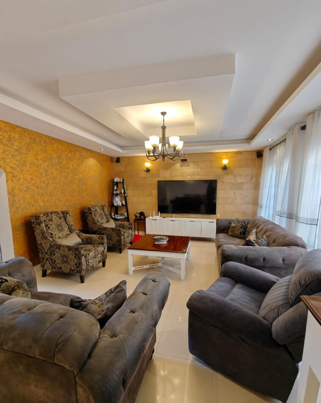 5BR Townhouse with Shared Pool & Gym – Langata