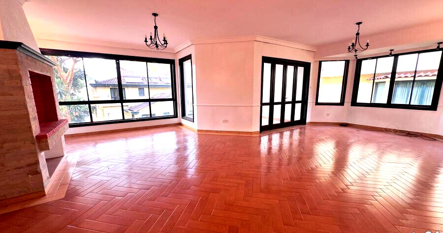 3-Ensuite Townhouse with Generator & Borehole - Westlands