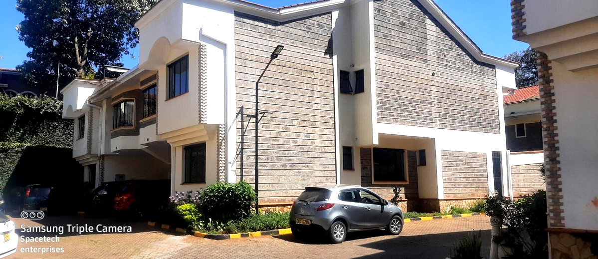 4-Ensuite Townhouse with Private Garden & Pool Access - Westlands