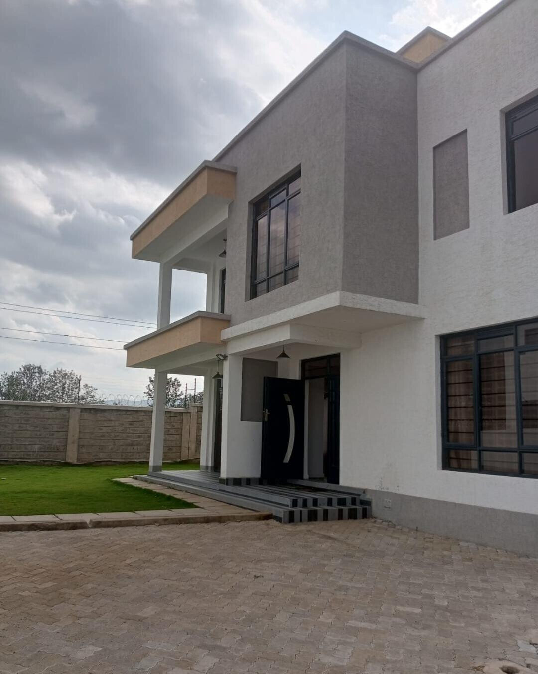 4BR All-Ensuite Townhouse with DSQ & Rooftop Terrace - Rimpa, Rongai