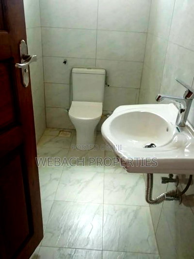 5bdrm Townhouse / Terrace in Viraj Area for rent - Image 16