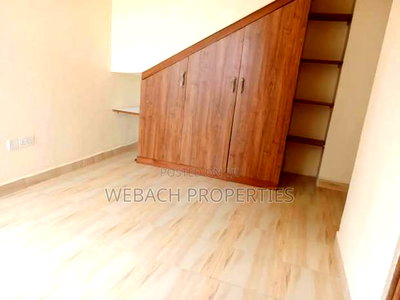 5bdrm Townhouse / Terrace in Viraj Area for rent - Image 8