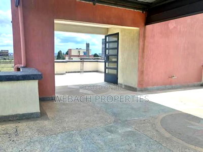 5bdrm Townhouse / Terrace in Viraj Area for rent - Image 15