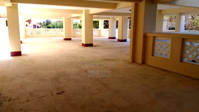 3bdrm Apartment in Nyali for rent - Image 15