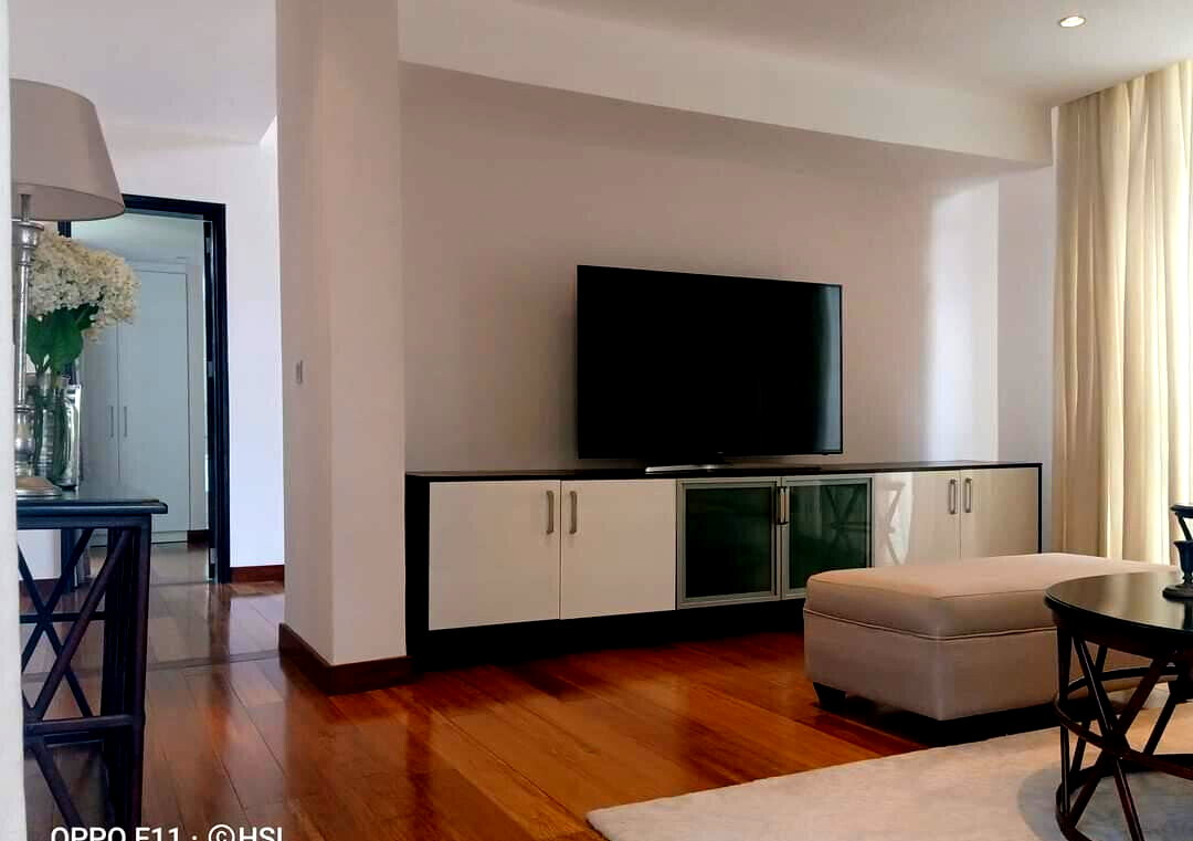 Deerpark Karen: 5-Bed Villa on Half-Acre with Private Pool & Forest