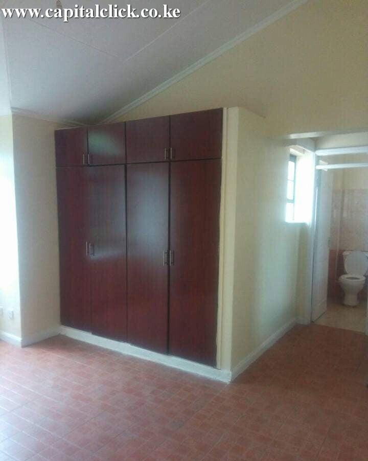 4BR Townhouse with DSQ & Private Garden - Sawada Villas, Syokimau