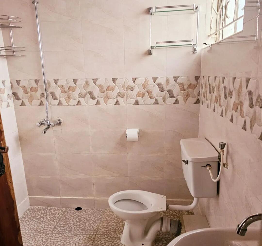 3BR Townhouse with DSQ & Secluded Estate - Lavington