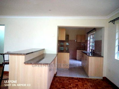 4bdrm Bungalow in Livington, Kilimani for Rent - Image 1