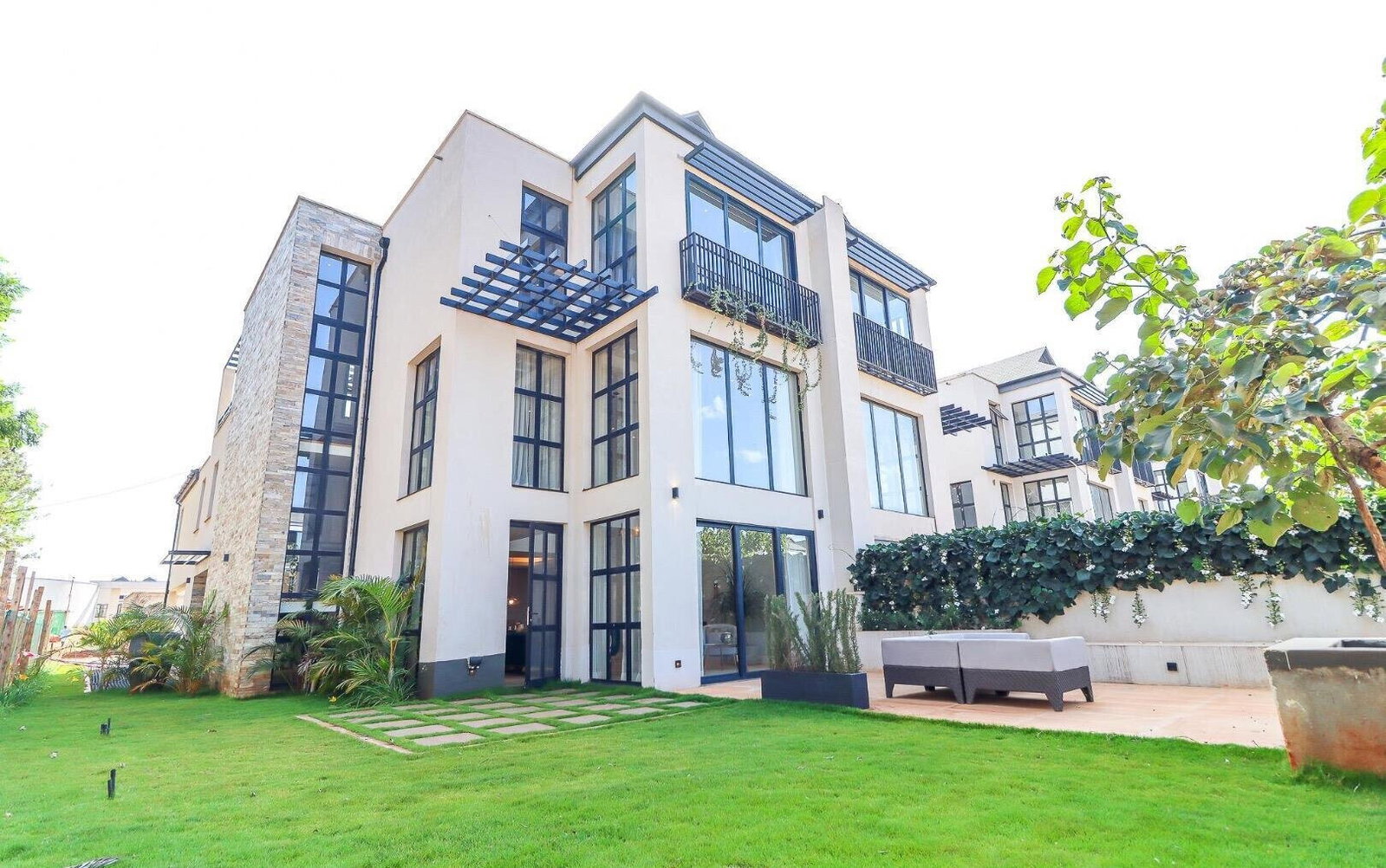 Luxury 5BR Garden Home at KSh 400K